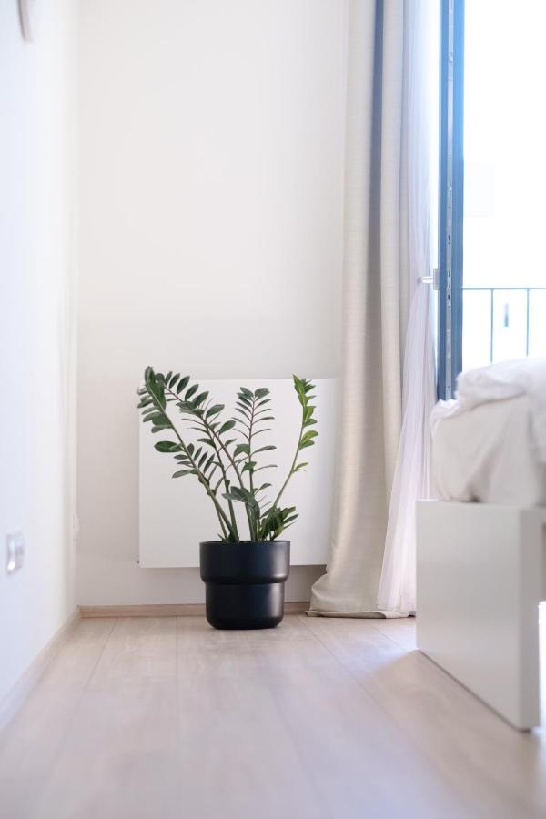 Newly Built Apartment In Vibrant Neighbourhood Praga Exterior foto